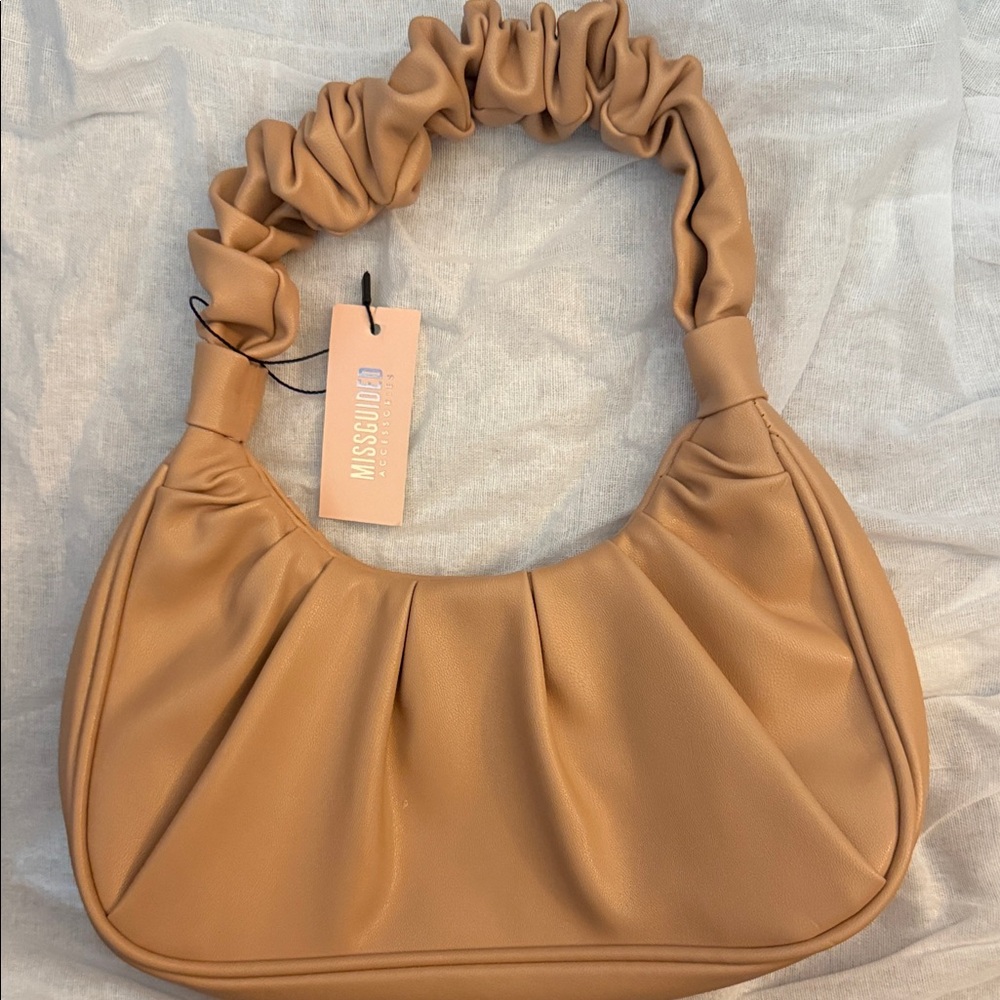 Missguided Tan Scrunch Handle Shoulder Bag